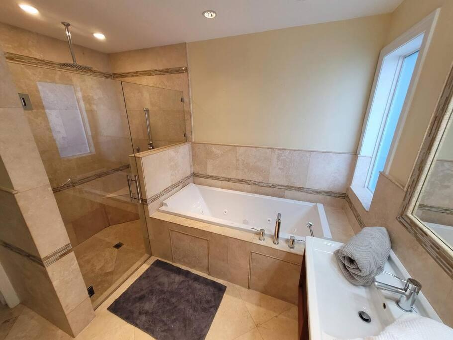 #1 Fort Lauderdale House - Heated Salt Water Pool - Private Oasis-Updated Gorgeous 3Br 3Ba - Las Olas Exterior foto